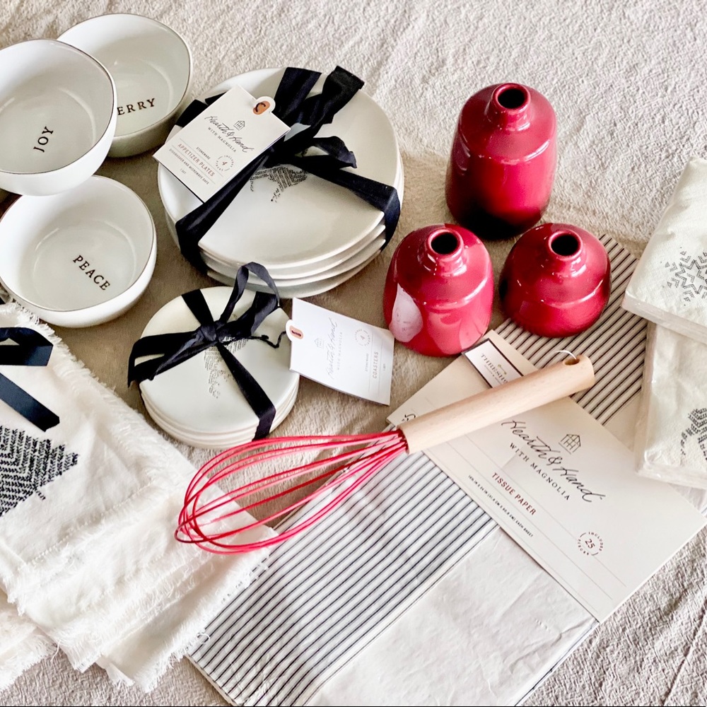 HUGE Lot Set NWT Hearth & Hand plates bowls towels